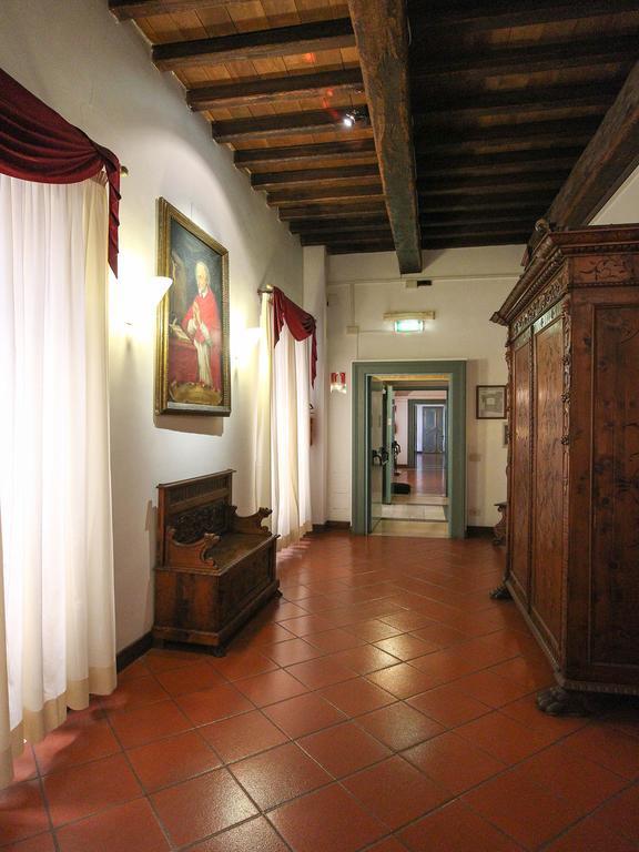Casa Di Santa Francesca Romana A Ponte Rotto Exterior foto