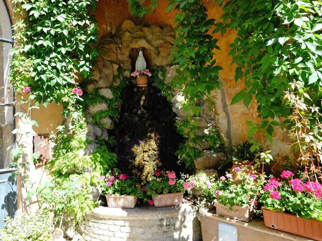 Casa Di Santa Francesca Romana A Ponte Rotto Exterior foto