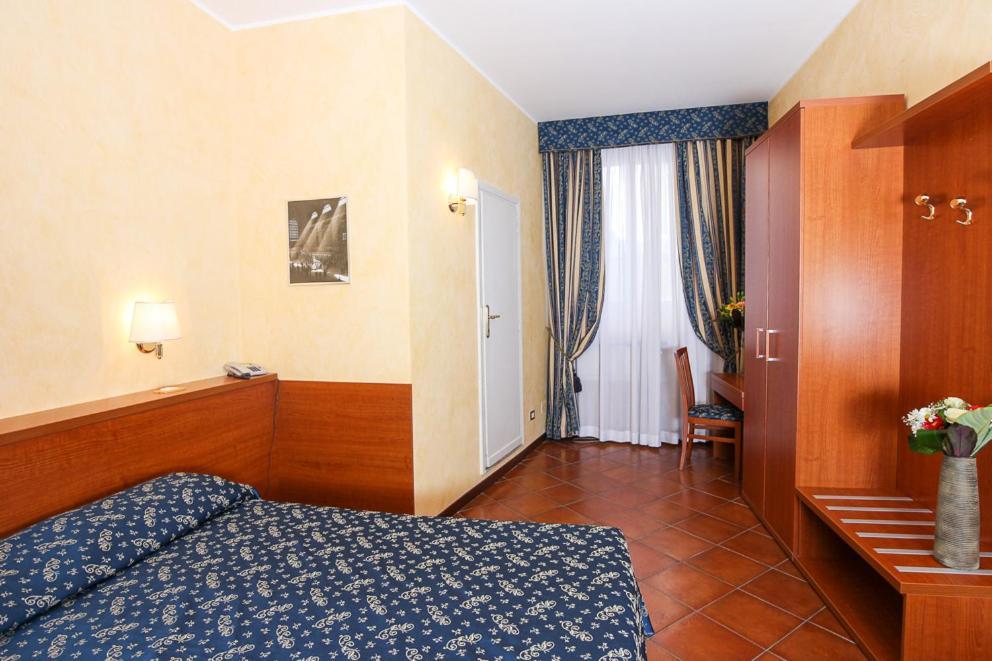 Casa Di Santa Francesca Romana A Ponte Rotto Exterior foto